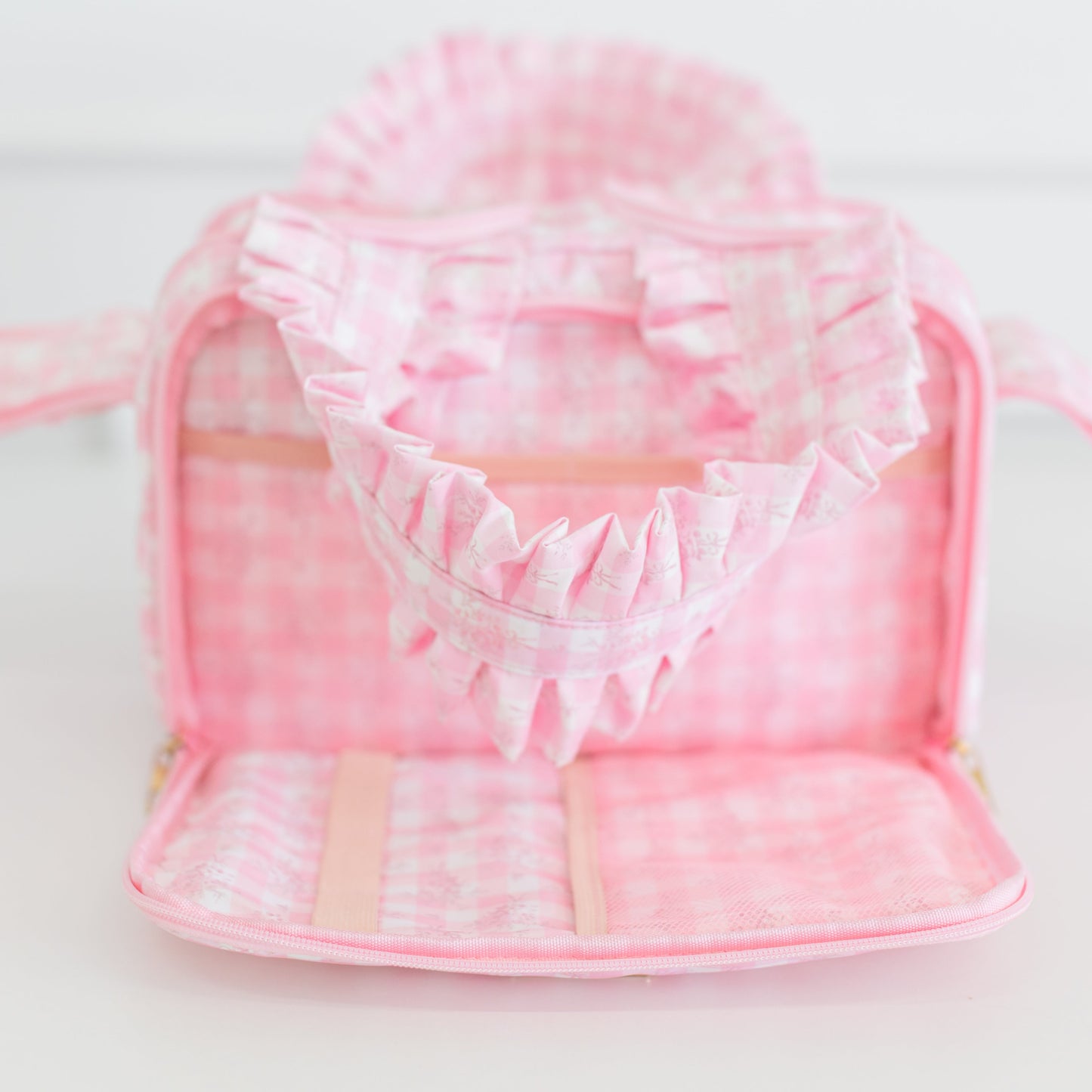 Ruffled Nylon Cutie Caddie